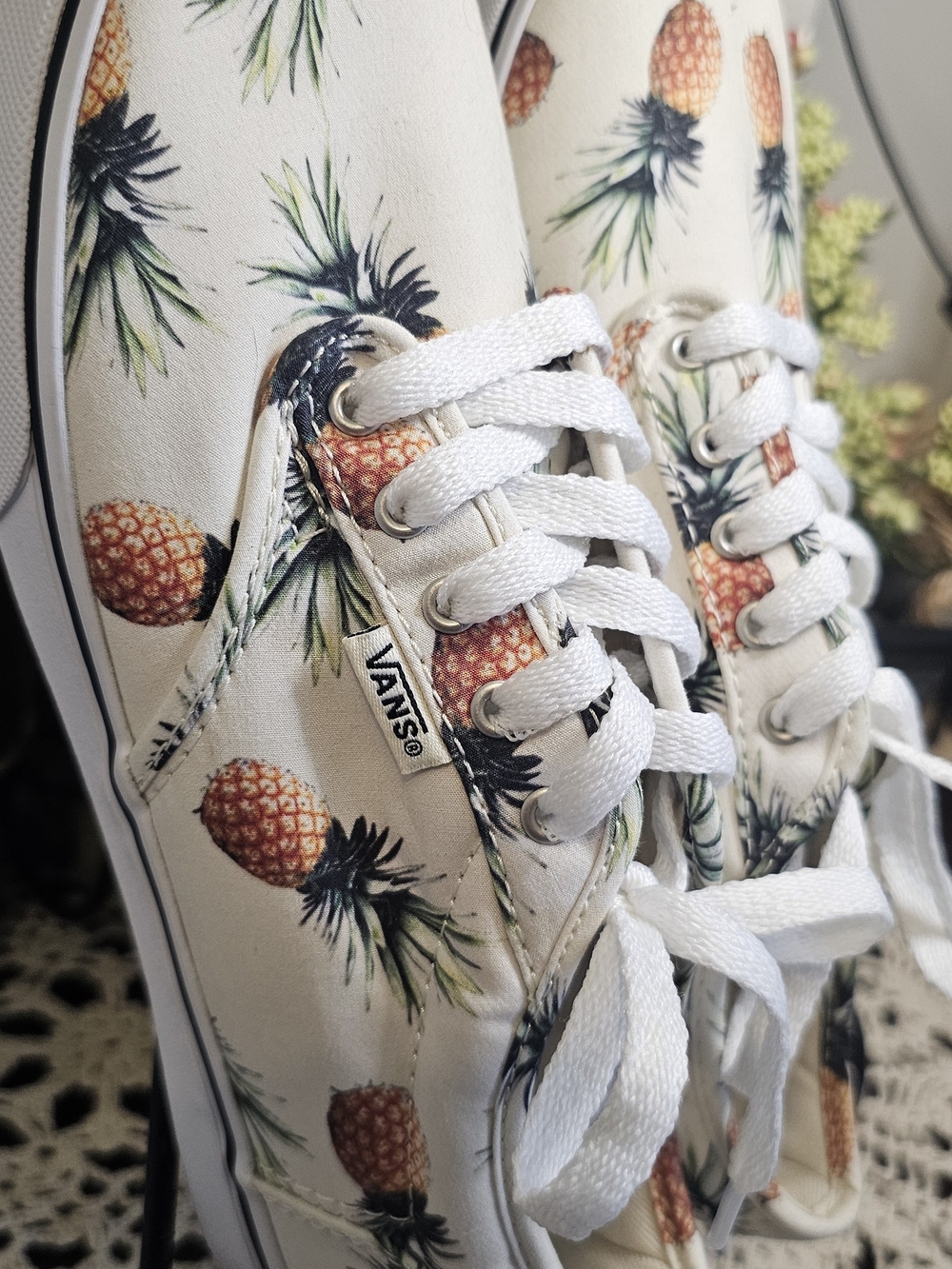 Vans Pineapple Print Women's Lace-Up Sneakers - White - Picture 4 of 13
